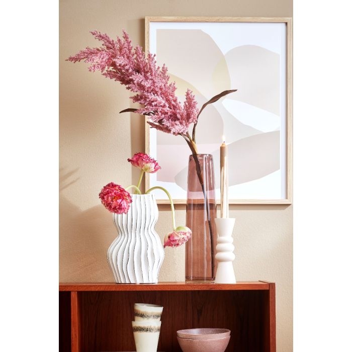 Vase med dekorative streger