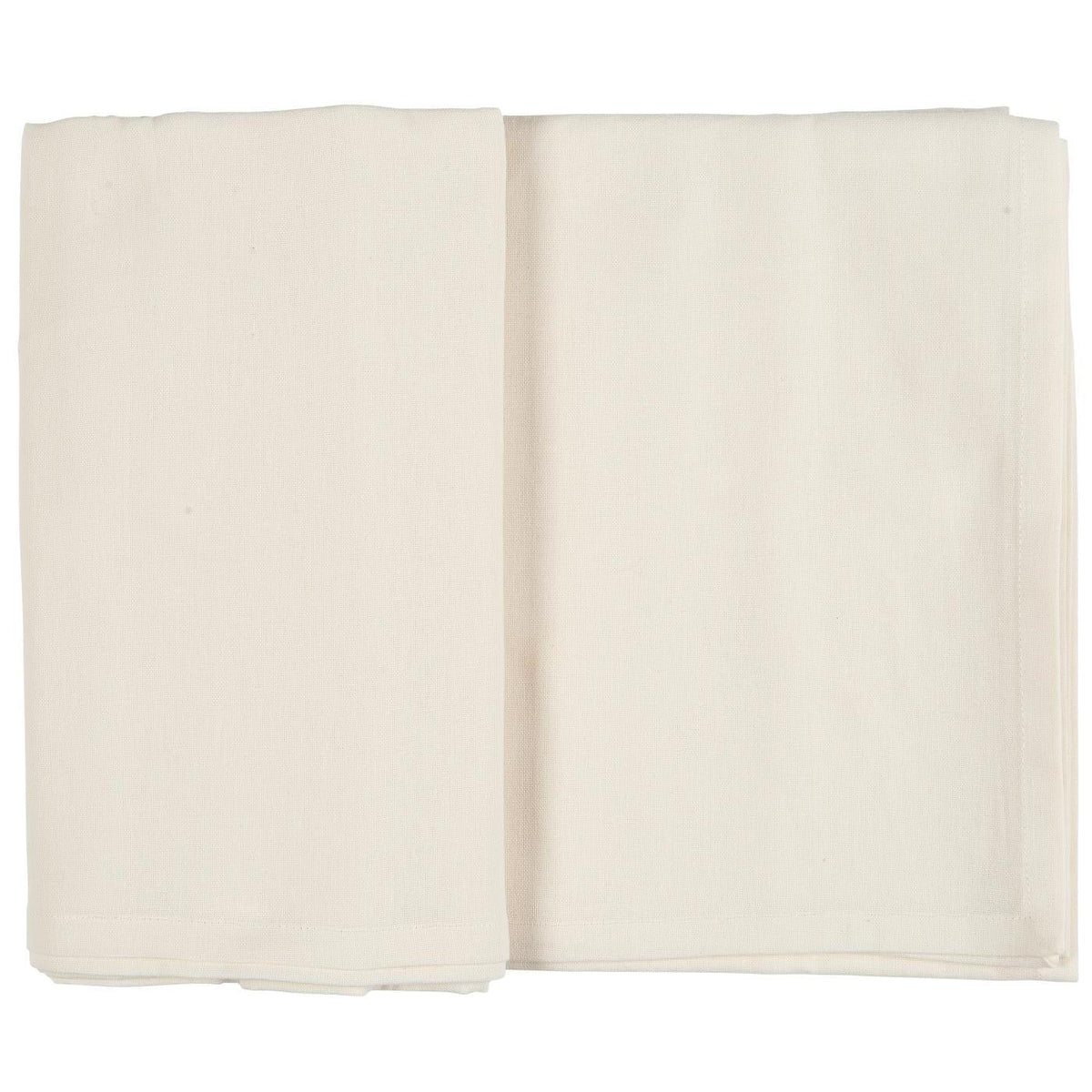 Enfärgad duk från Ib Laursen i den ljusa cremefärgade nyansen Butter Cream, 150 x 250 cm