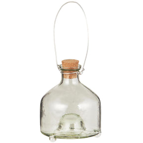 Getingfälla från Ib Laursen i klart glas med korkpropp och metallbygel för upphängning i trädgården.