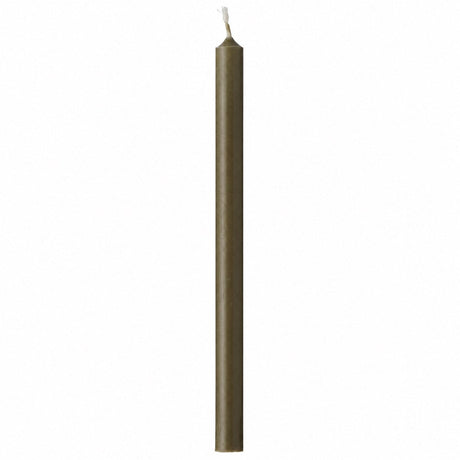 Olivgrönt stearinljus från Ib Laursen, 20 cm högt, 1,3 cm i diameter