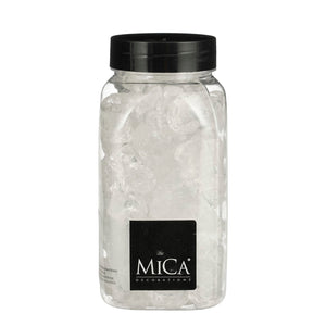 Behållare med genomskinliga dekorationsstenar i glas från Mica Decorations för hemdekoration och vinterlandskap