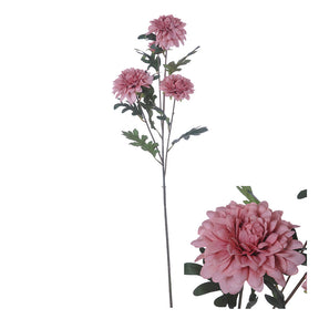 Konstgjord krysantemum i dov rosa med flera fylliga blomhuvuden och gröna blad på lång stjälk