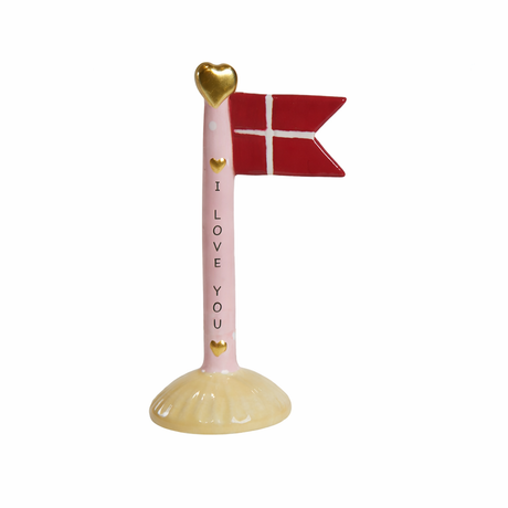 Flagga i keramik med I love you på flaggstången och gul fot från Speedtsberg