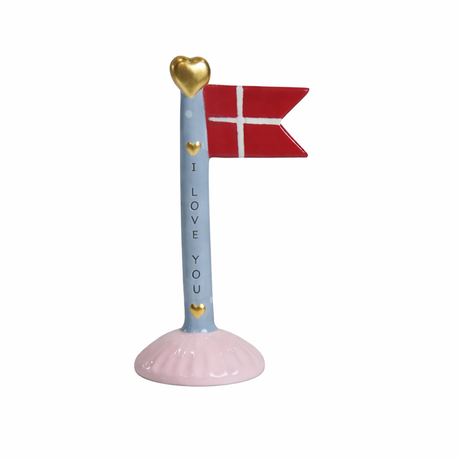 Flagga i keramik med 'I love you' på flaggstången och rosa fot från Speedtsberg